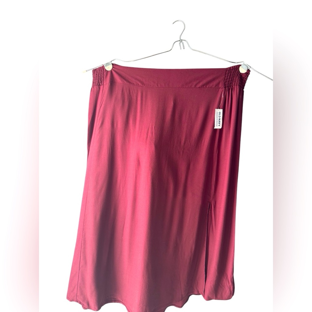 Old navy burgundy skirt 2xl